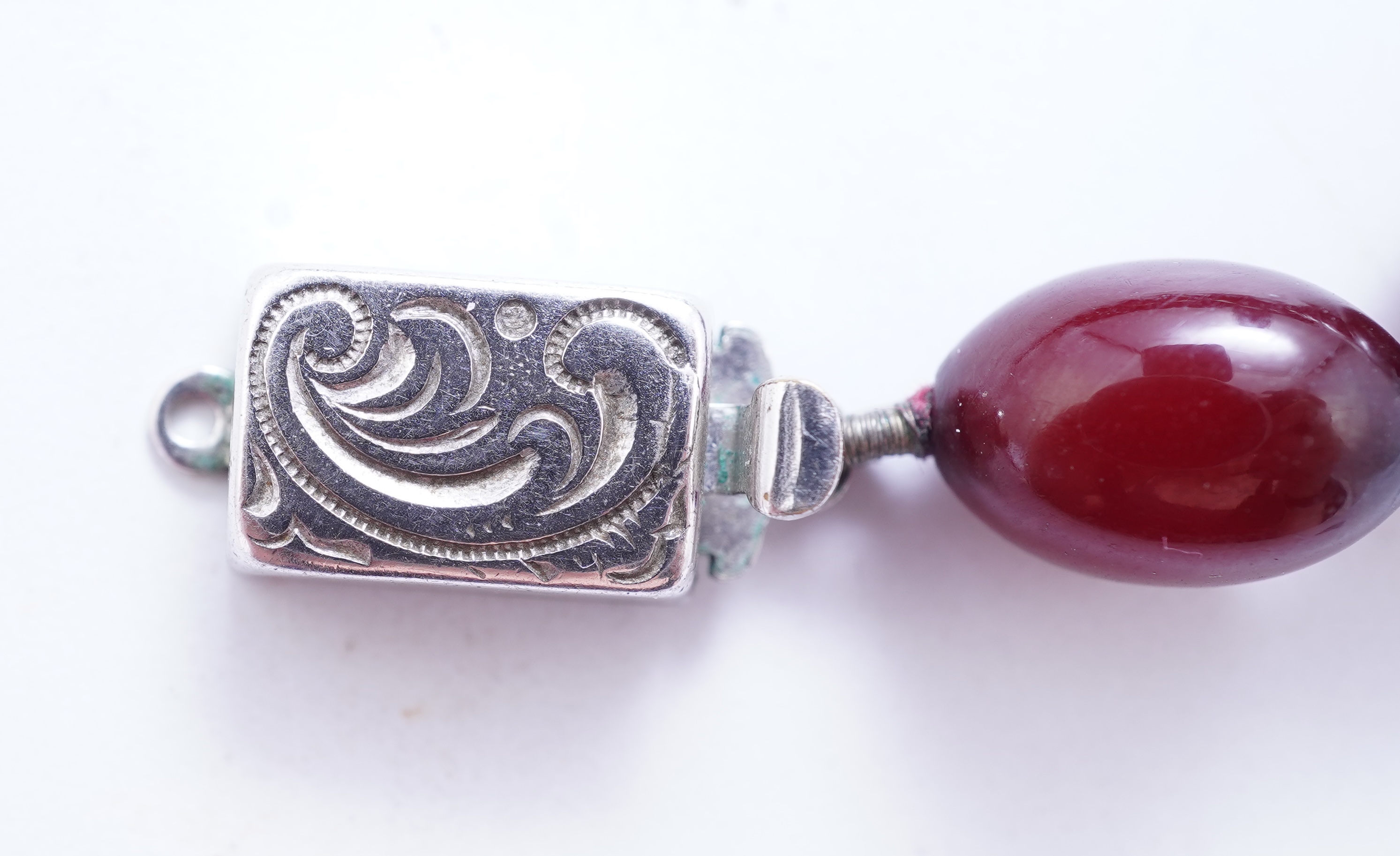 A cherry bakelite 'amber' necklace